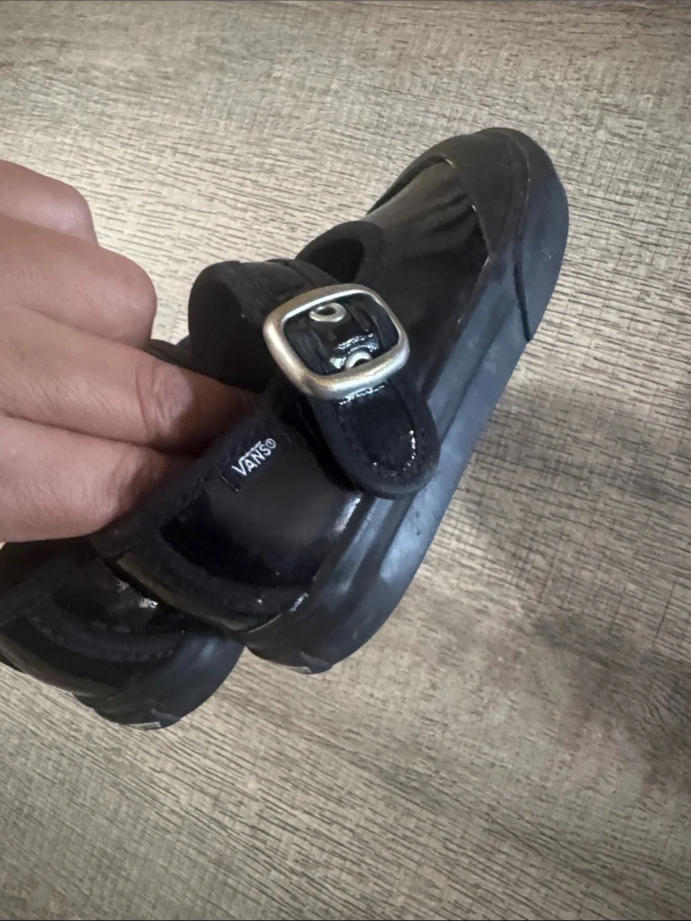 Vans shiny black